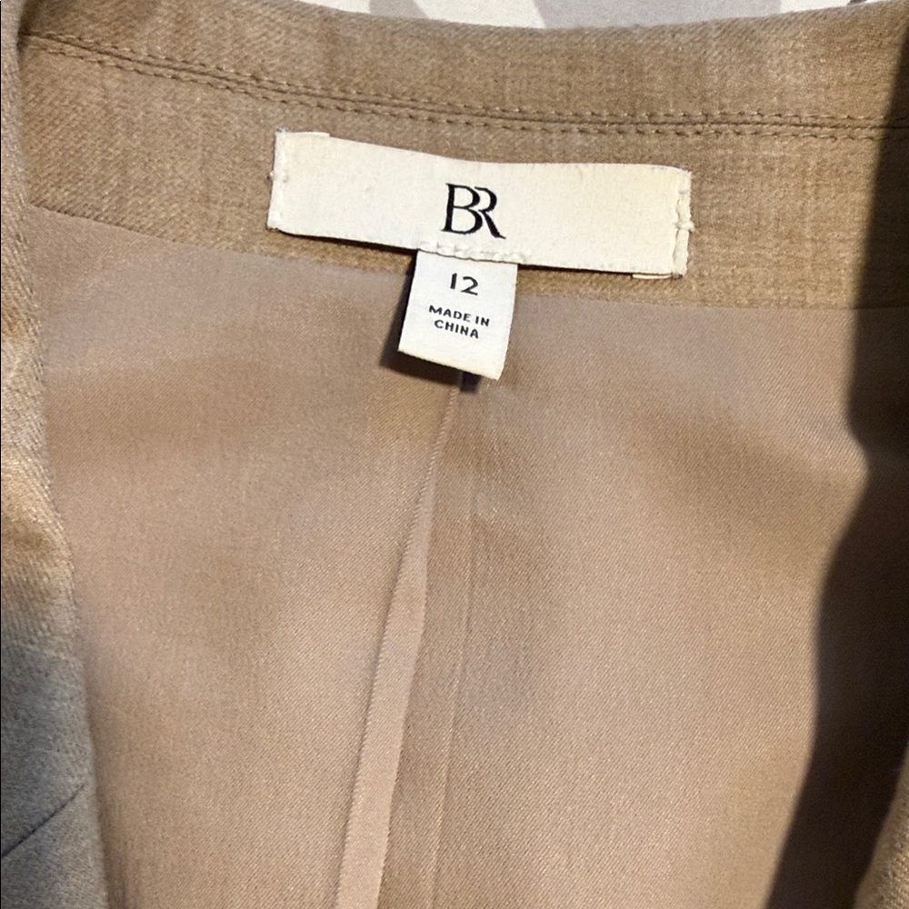 Banana Republic Tan Women's Blazer - Picture 3 of 5